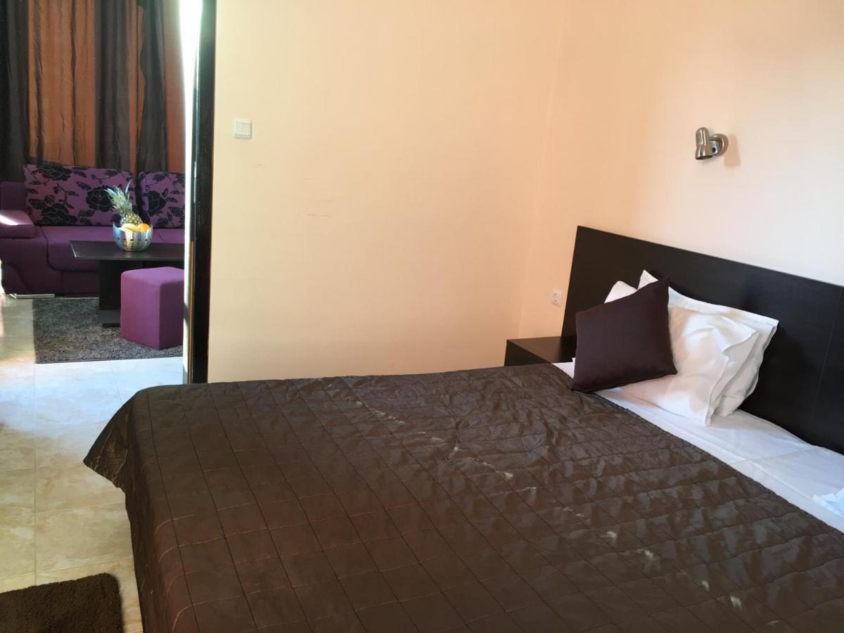 Salt Lake Aparthotel Pomorie Extérieur photo