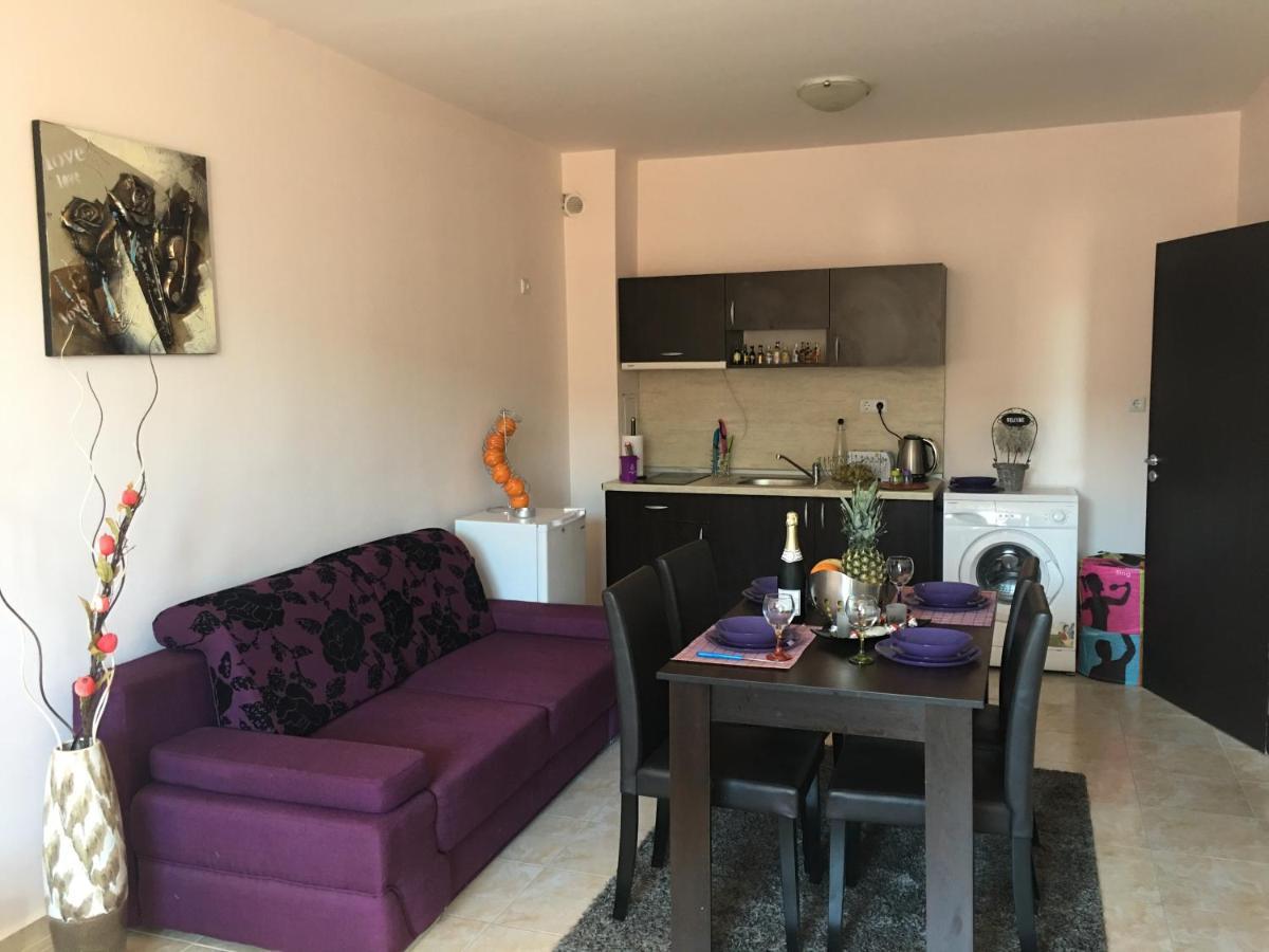 Salt Lake Aparthotel Pomorie Extérieur photo